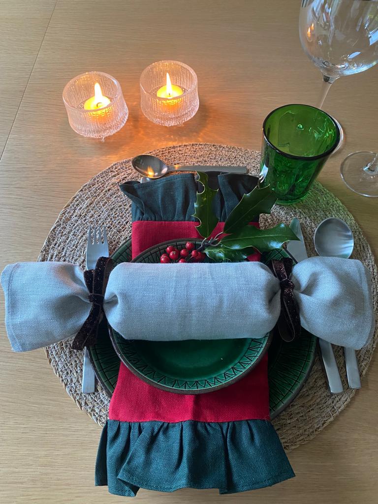 Christmas Irish Linen green Ruffle Napkin